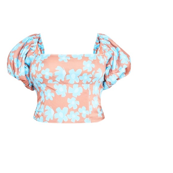 Pretty Little Thing Cropped Floral Blouse with Stretchy back and sleeves - Picture 6 of 6